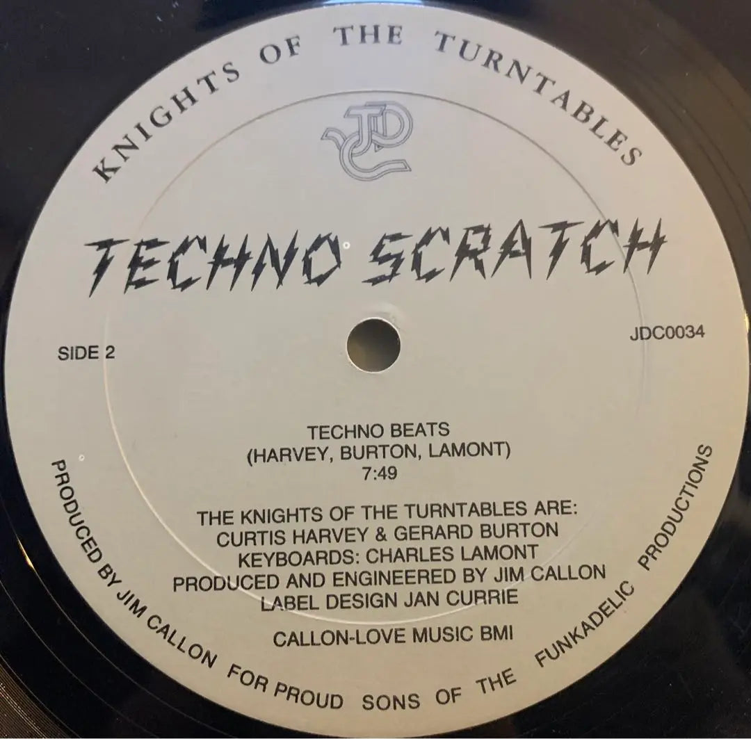 Caballeros de los tocadiscos Techno Scratch