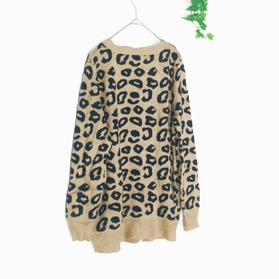 h204 *Cecil McBee Leopard print V-neck knit cardigan Beige M