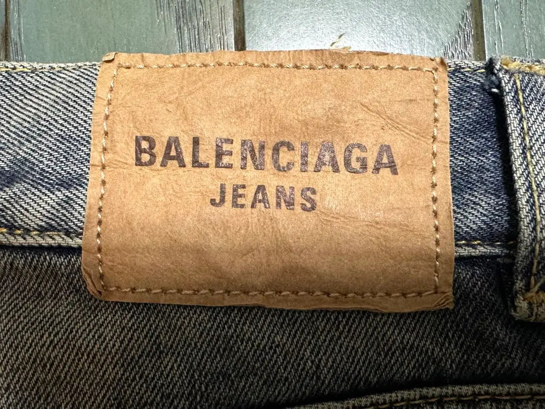 Vaqueros holgados y holgados de Balenciaga auténticos, como nuevos