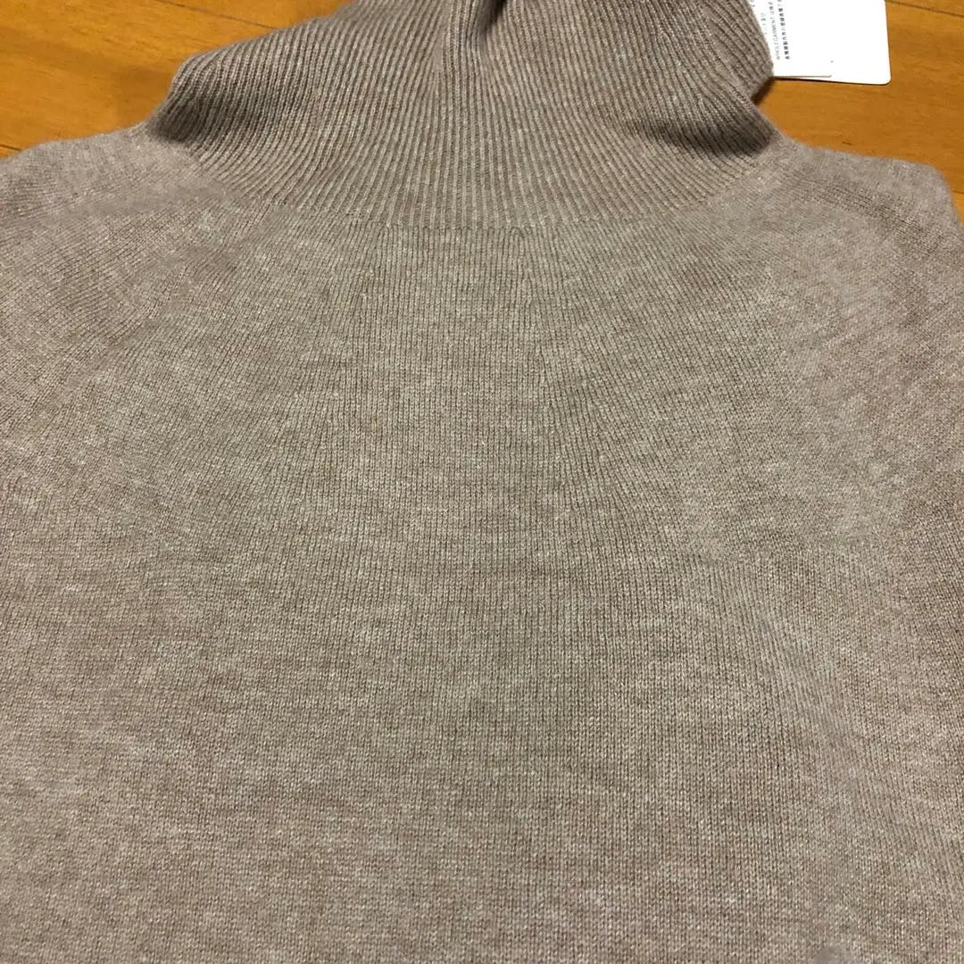 ⭕️UNIQLO ★woman★3D cashmere turtle crew neck sweater