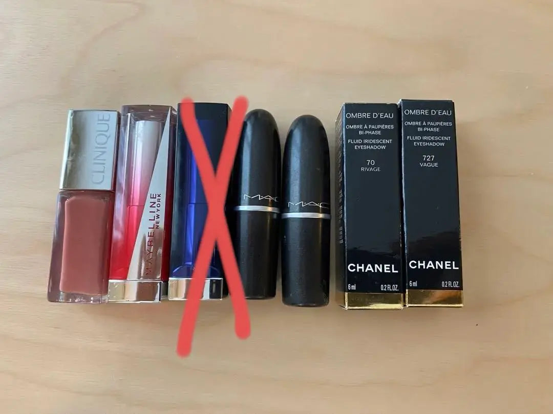 Many new and unused department store cosmetics, bulk sale until 5/25