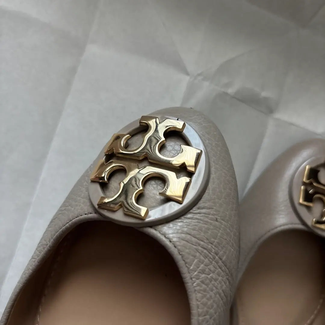 Tory Burch Flat Shoes 5.5 Greige