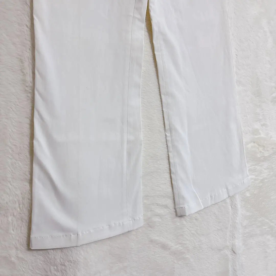 1556 Uniqlo Ultra Stretch Cropped Leggings Pants White White