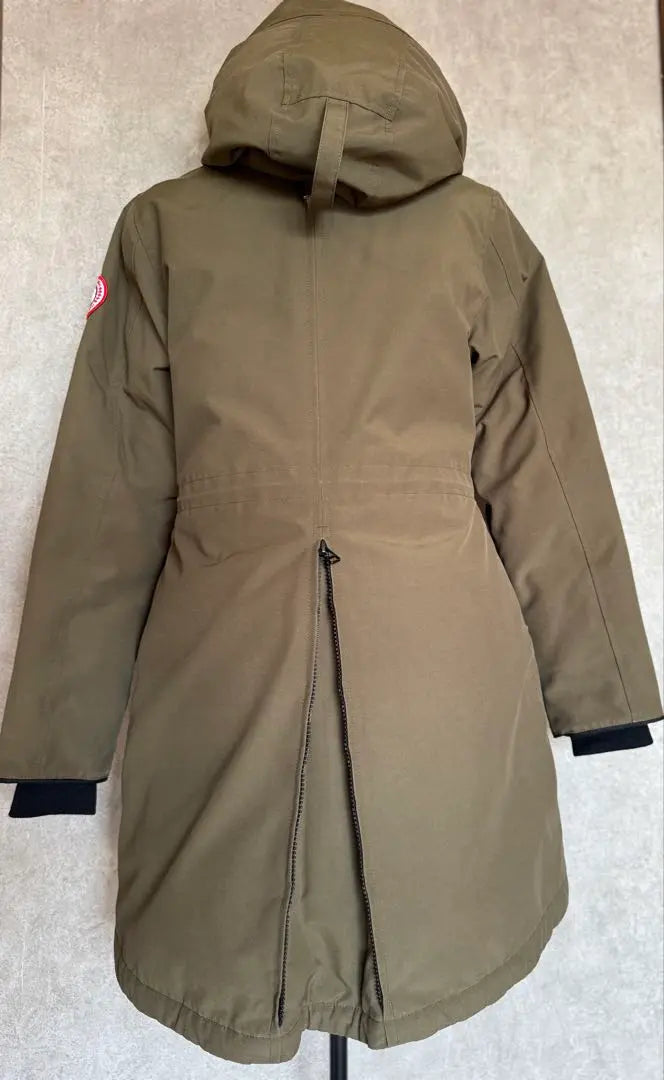 Parka con capucha de piel de plumón Ross Clare de Canada Goose 2580LA