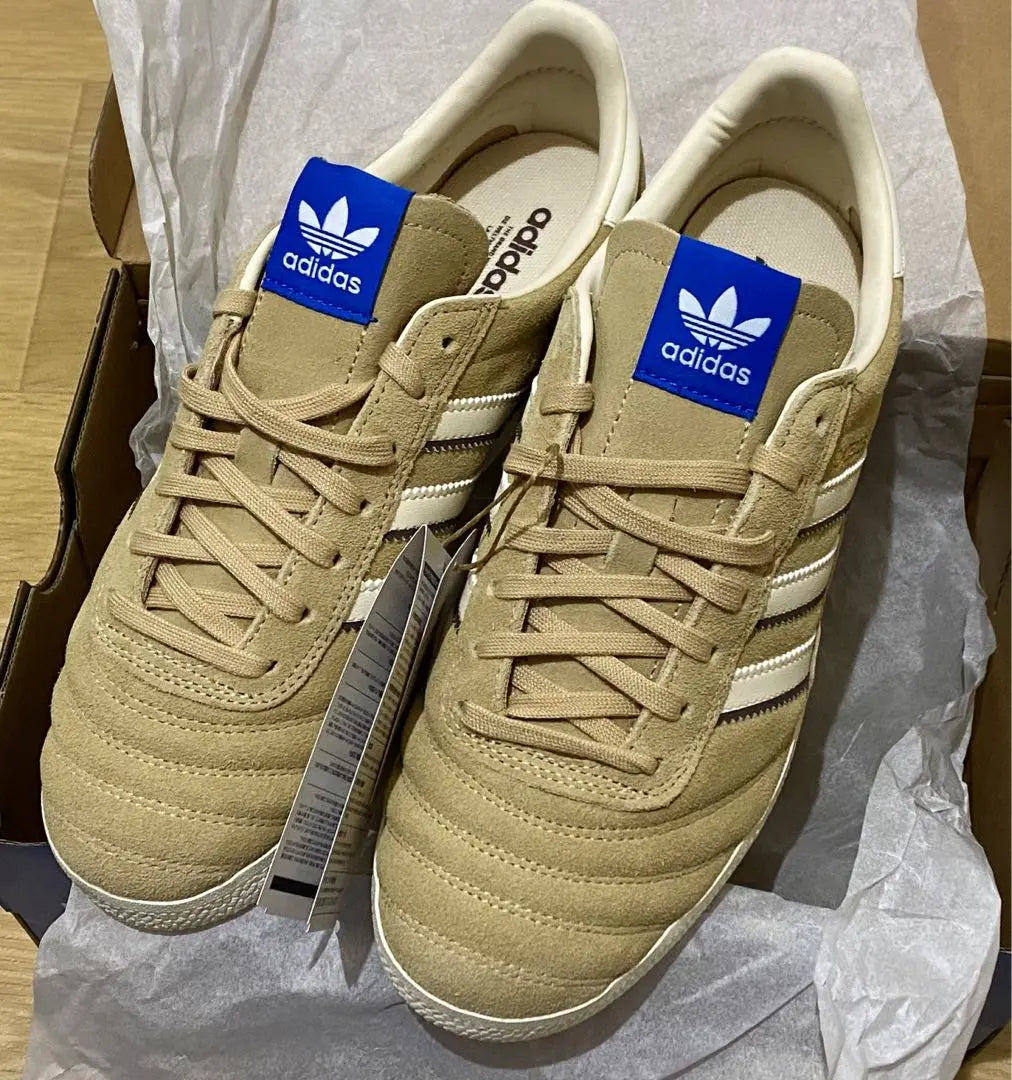 New, unused, adidas gazelle team gazelle sneakers