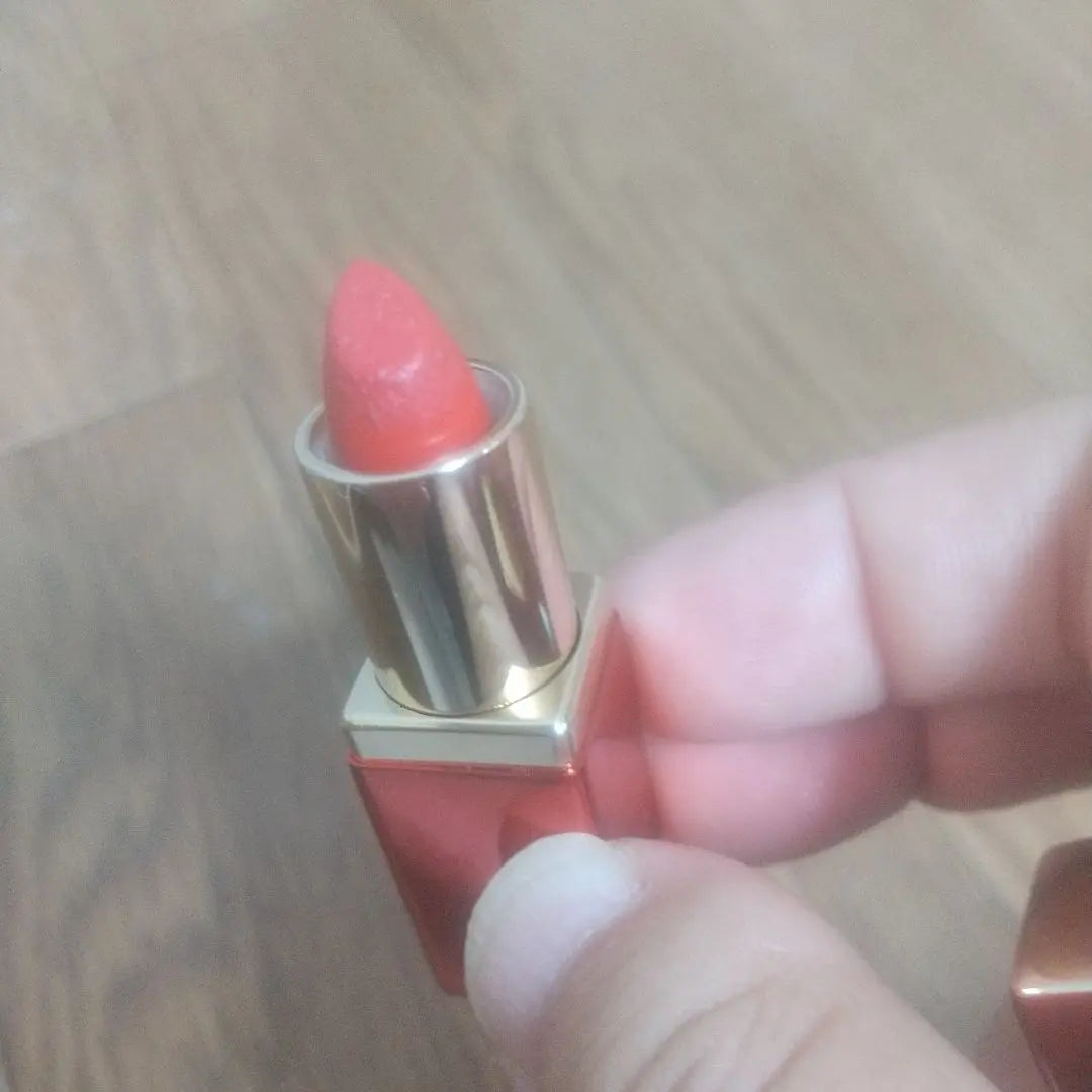 Lápiz labial mini Wonder 5 de Estée Laude