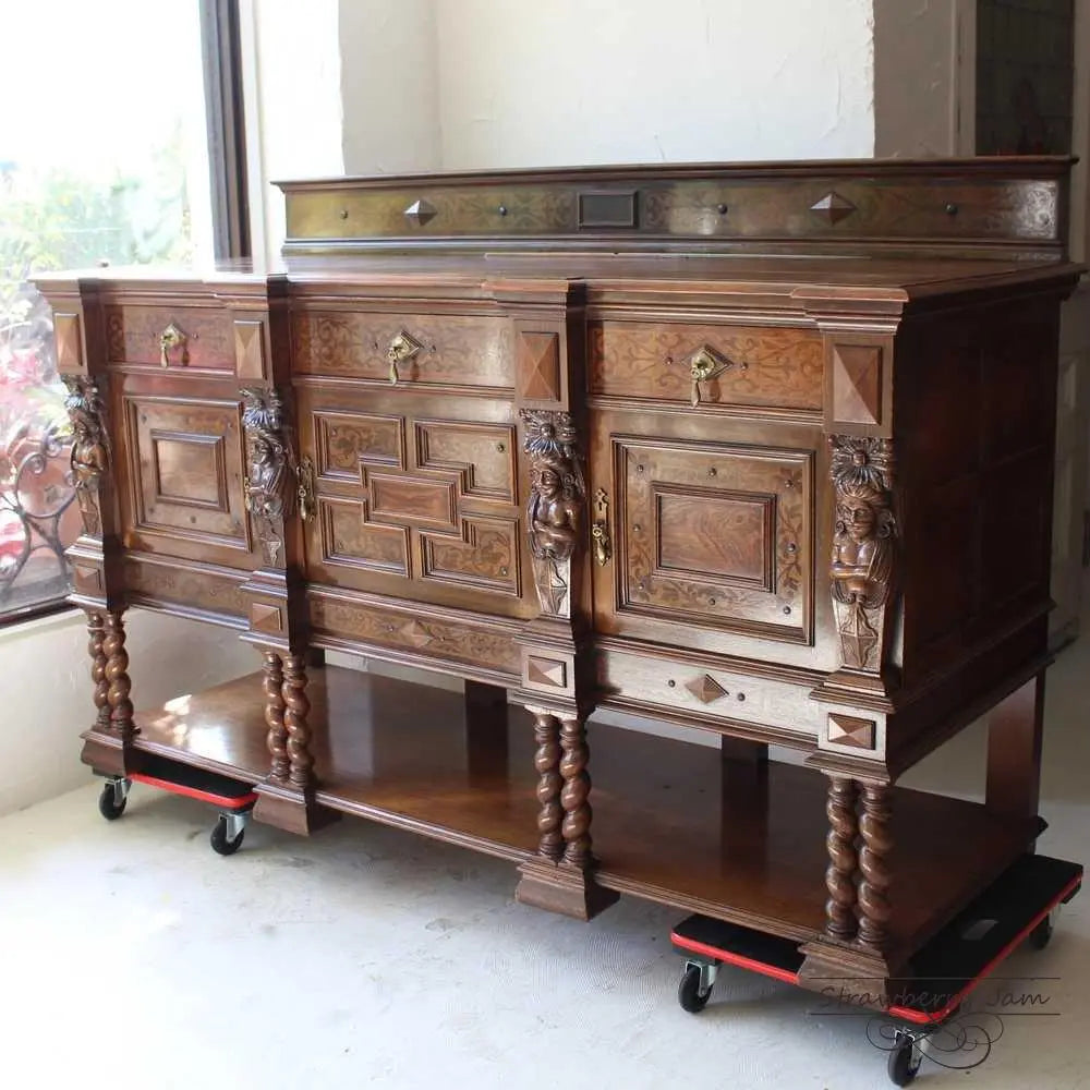 L3306-9 British Antique Oak TV Board Cupboard Storage