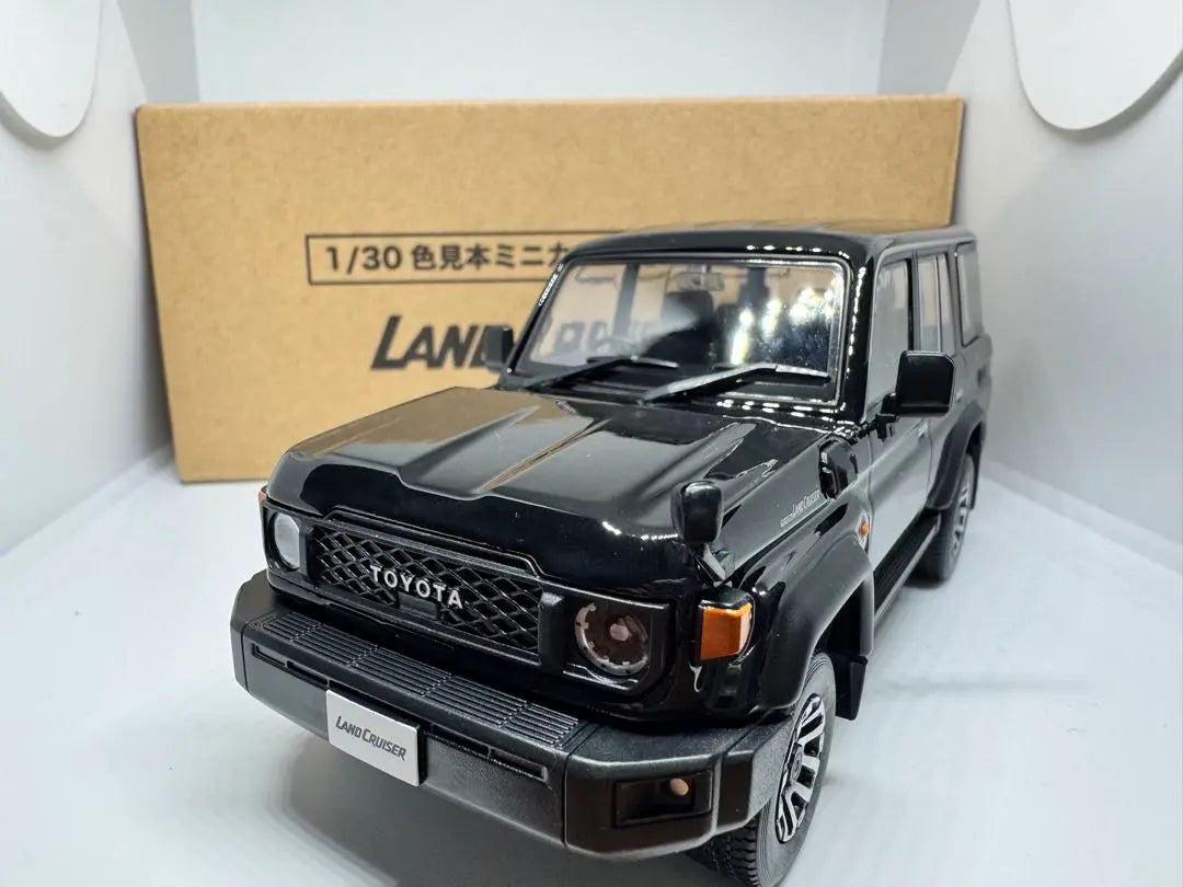 [With original box] Land Cruiser 70 color sample minicar black 218