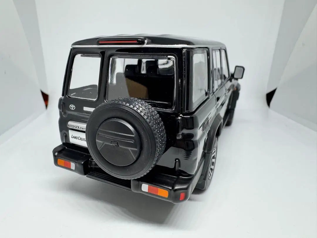 [With original box] Land Cruiser 70 color sample minicar black 218