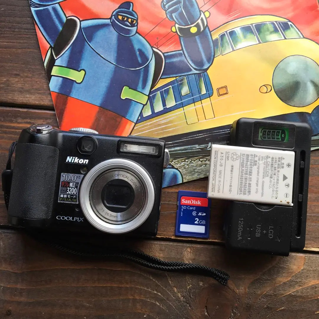 [Operación confirmada] Cámara CCD Nikon Coolpix P5000 con tarjeta SD