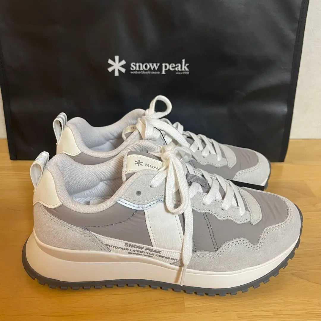 Korea-only Snowpeak Snowpeak New Sneakers with Tag 24cm Not Available in Japan