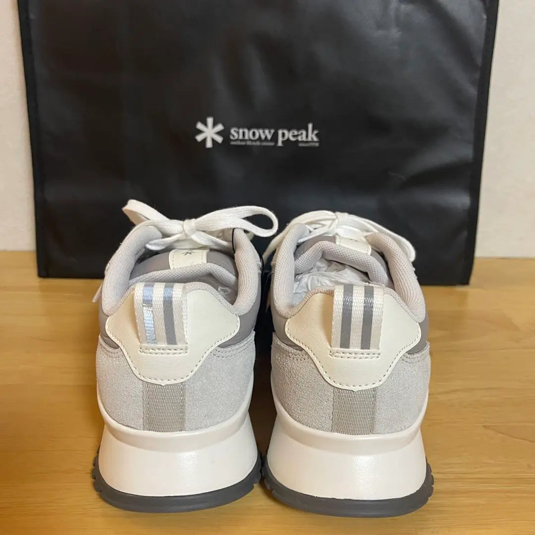 Korea-only Snowpeak Snowpeak New Sneakers with Tag 24cm Not Available in Japan