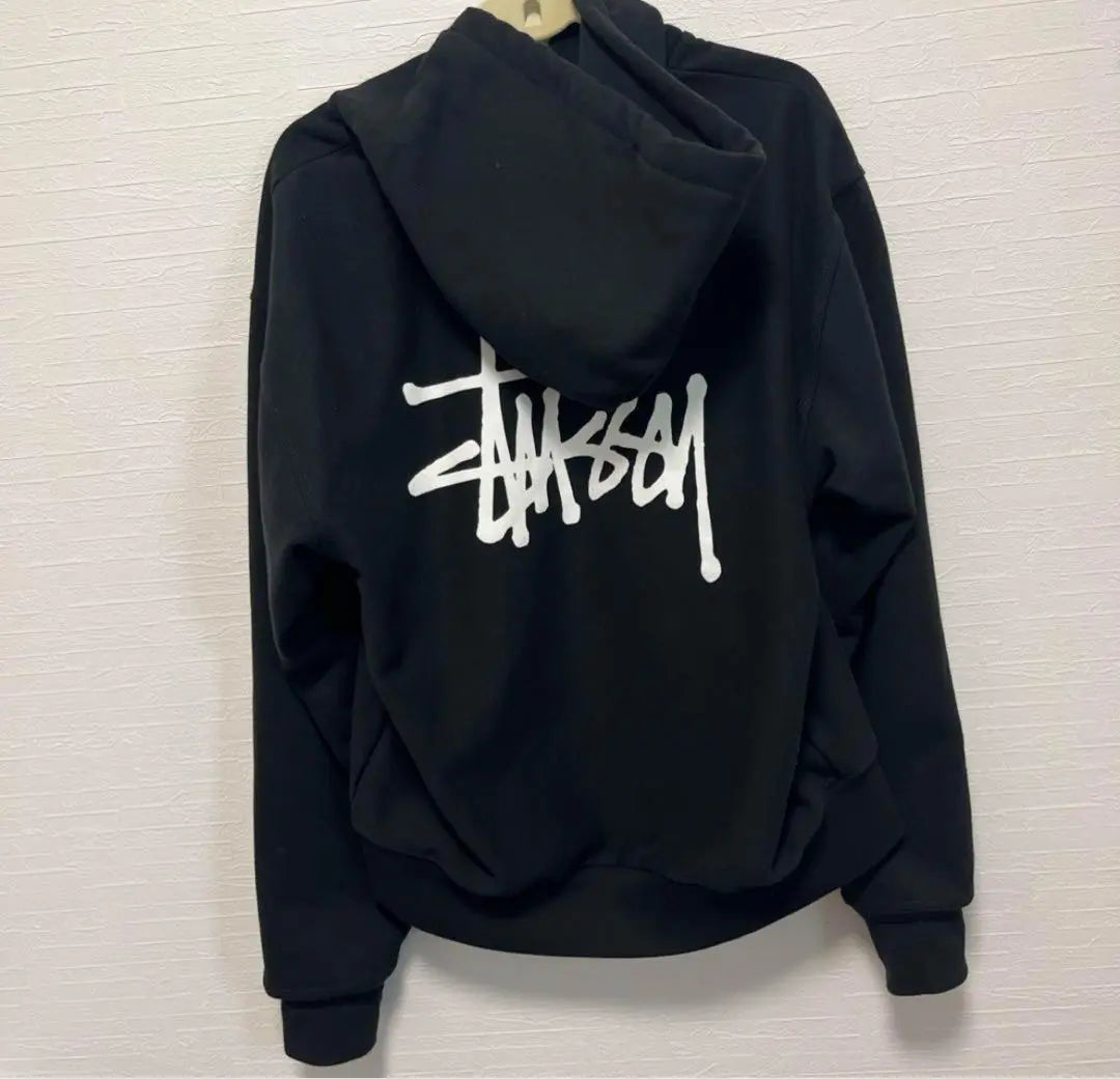 SUDADERA CON CAPUCHA Y CREMALLERA STÜSSY BÁSICA - NEGRO / M