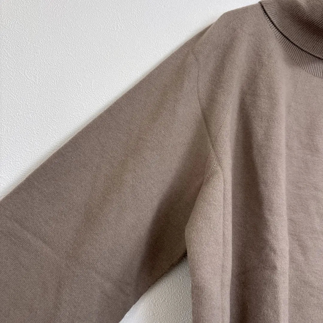 Uniqlo [L] Turtleneck long sleeve knit brown plain simple casual