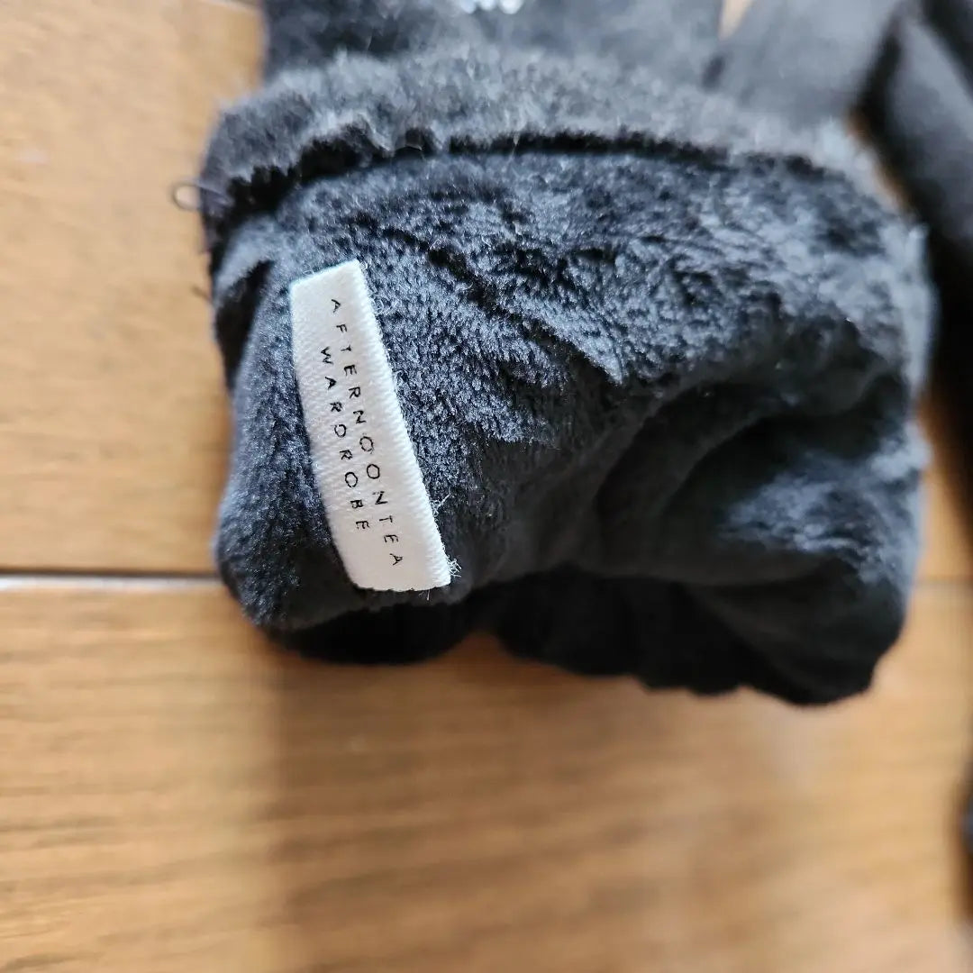 Guantes negros con bordado de corazón de piel para sala de estar y té de la tarde