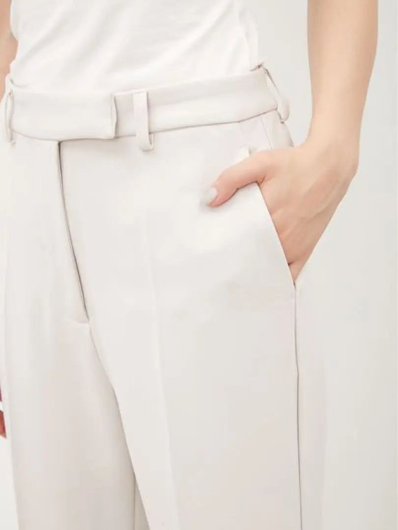 Mira Owen tapered pants