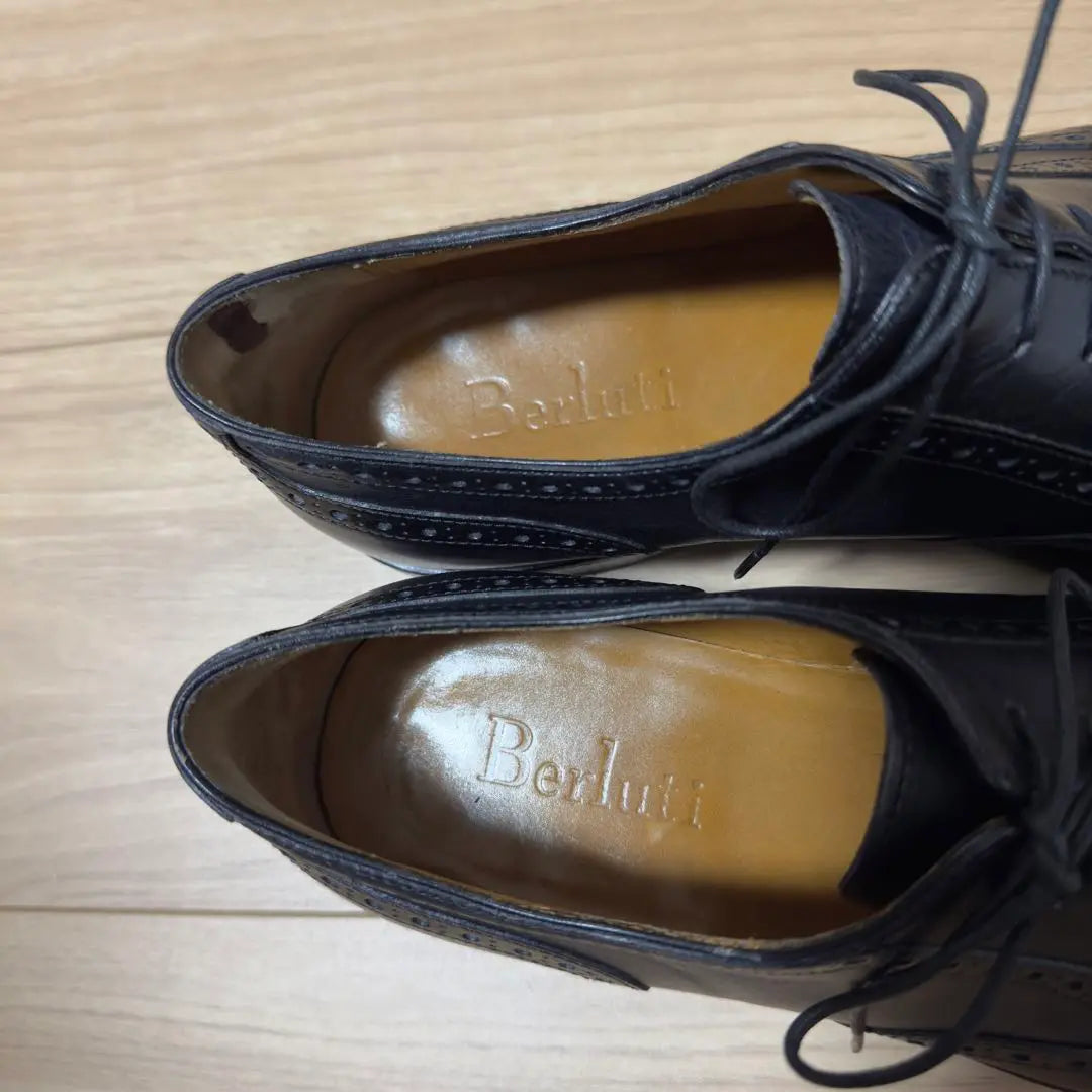 Early Price: 353,000 Yen Berluti Semi-brogue Leather Business Shoes