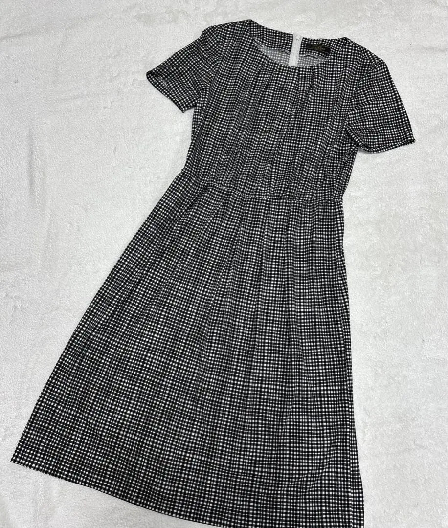 Lellian No. 9 stretch material check dress