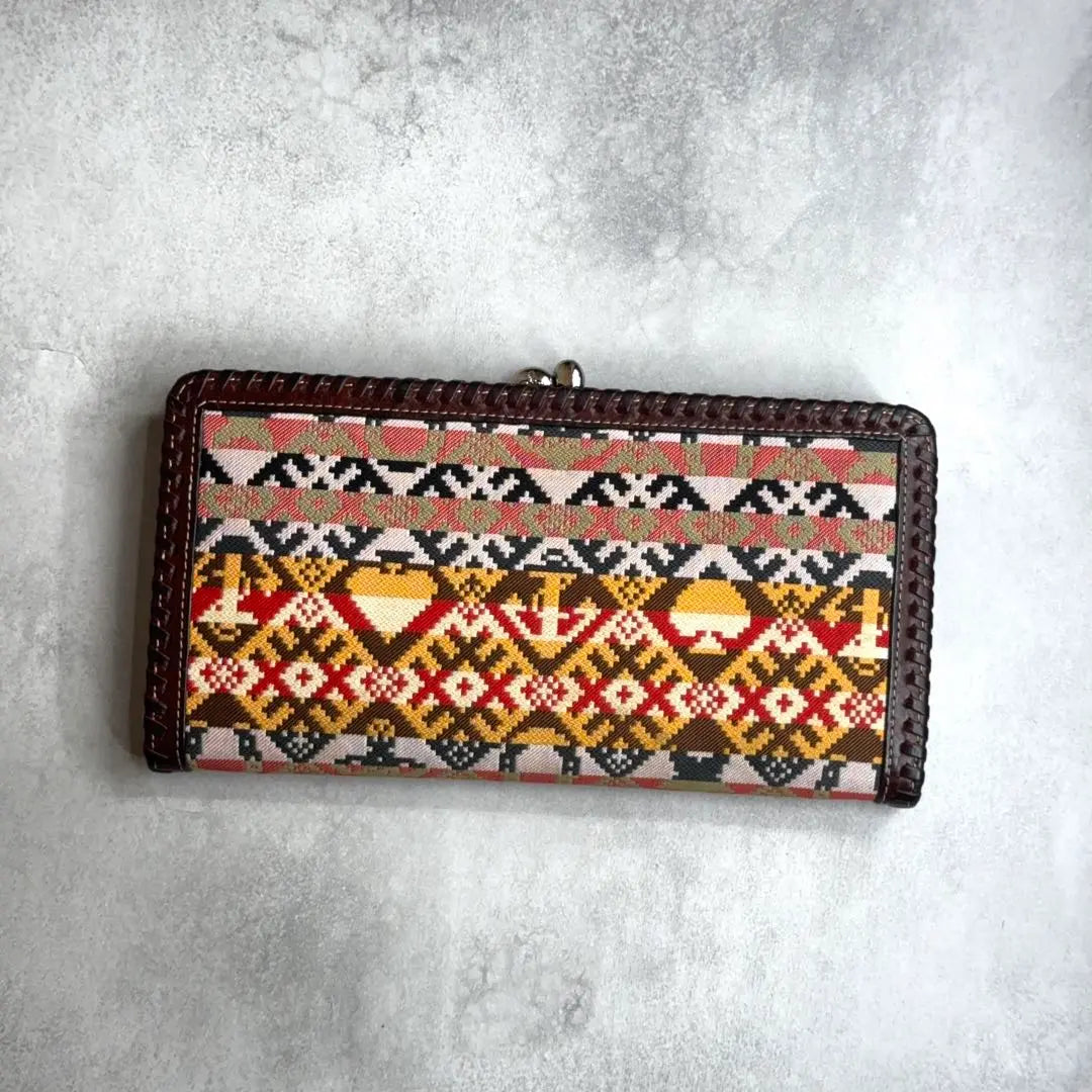 [Good condition/Rare] Vivienne Westwood Ethnic Pattern Pin Wallet