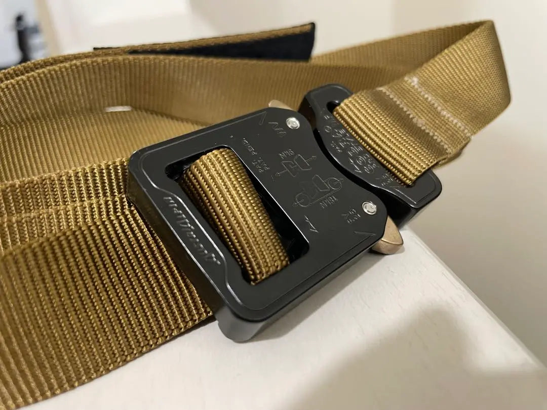 Briefing buckle belt