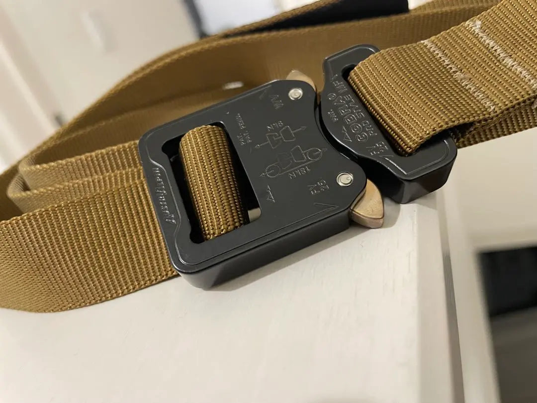 Briefing buckle belt