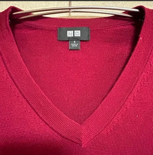 UNIQLO UNIQLO Men's Long Sleeve Sweater S Wine Red with wool mark