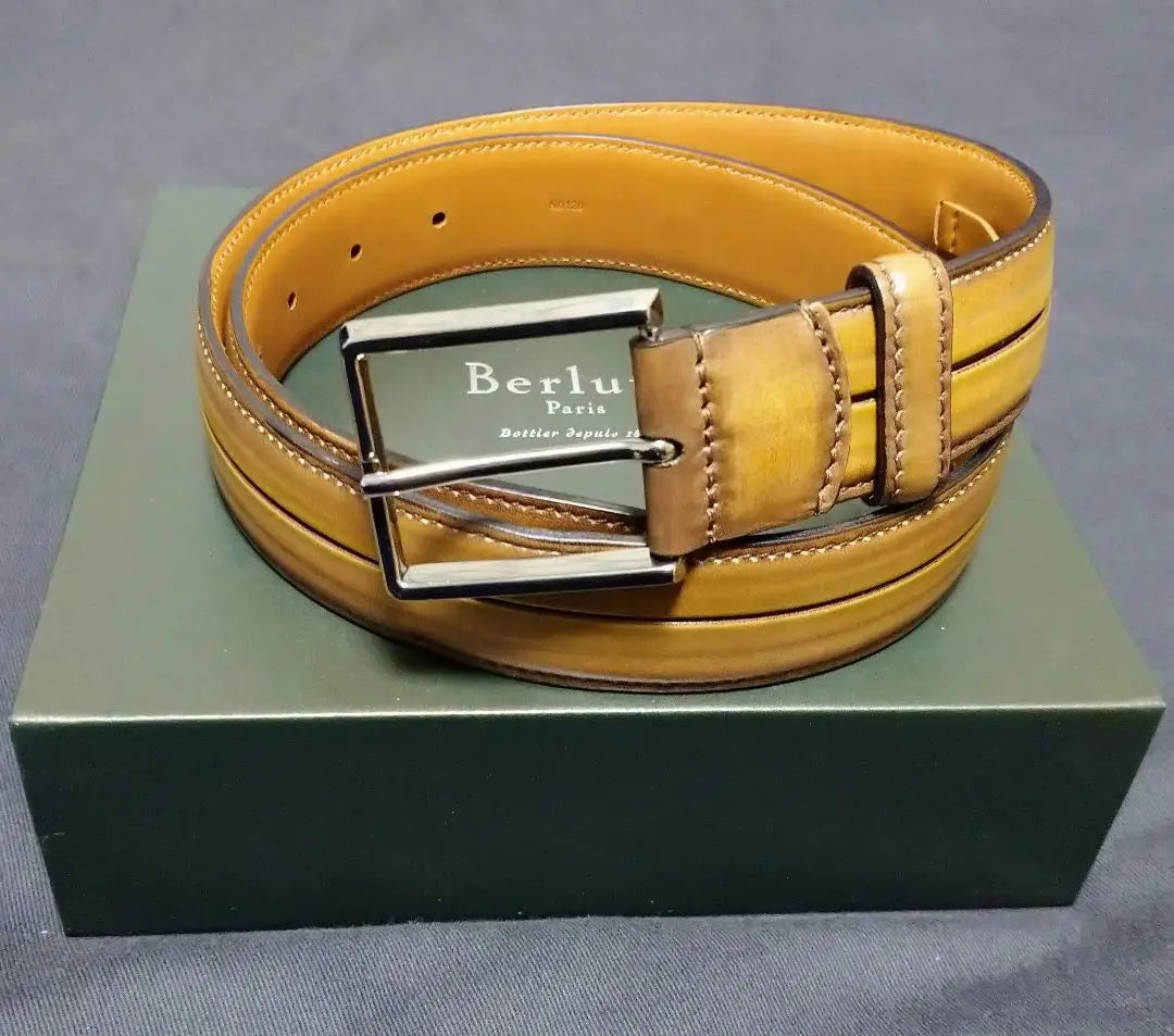 Berluti Leather Belt Tea 85/34 like a new article