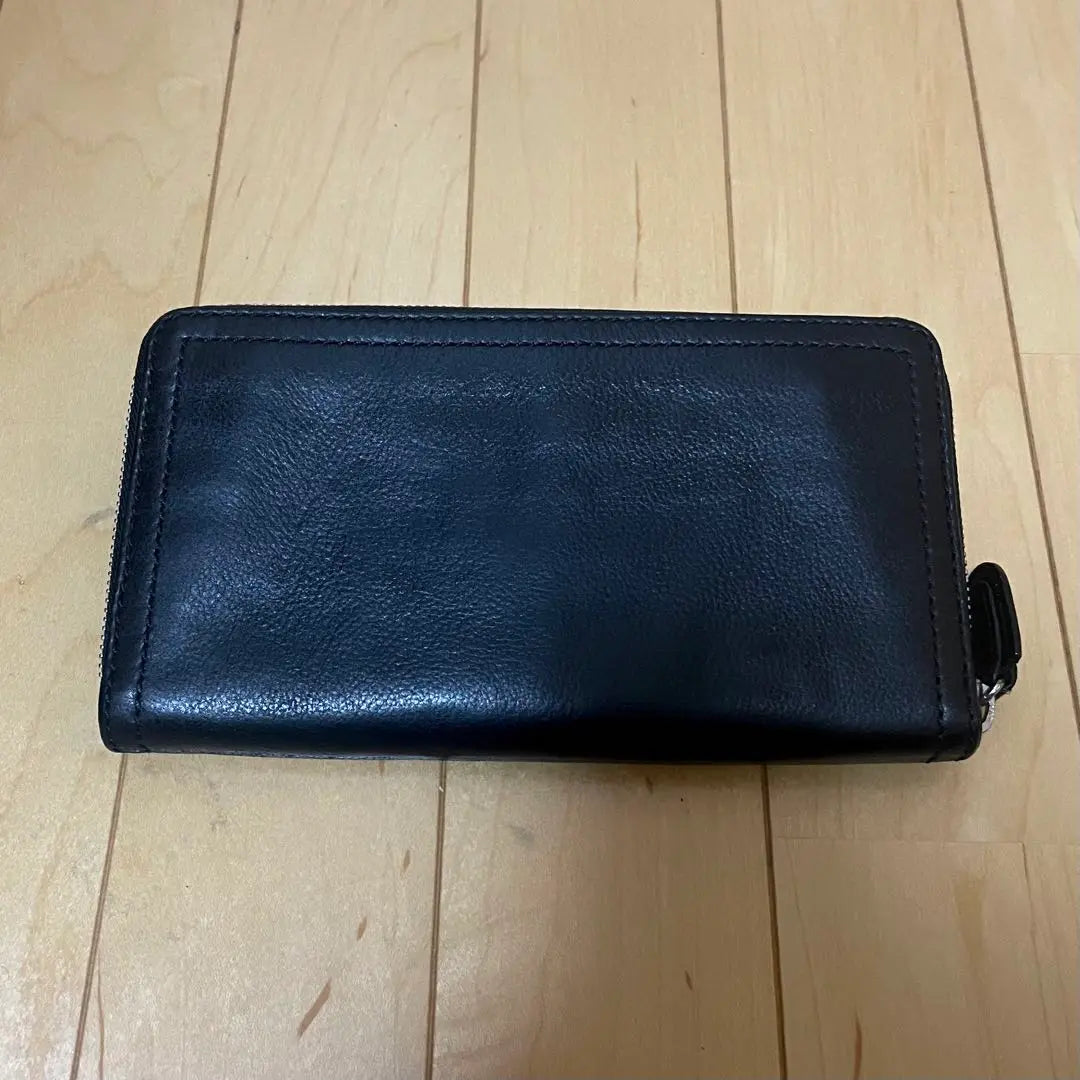 ○ Loewe long wallet round zipper