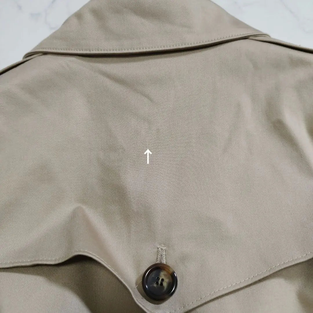 Gabardina larga Rosso de Urban Research con cinturón beige M Fabricada en Japón