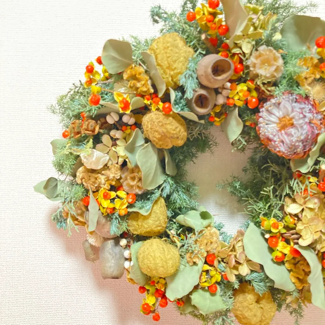 Botanical Round Wreath in Autumn - Fusen Milky Watari