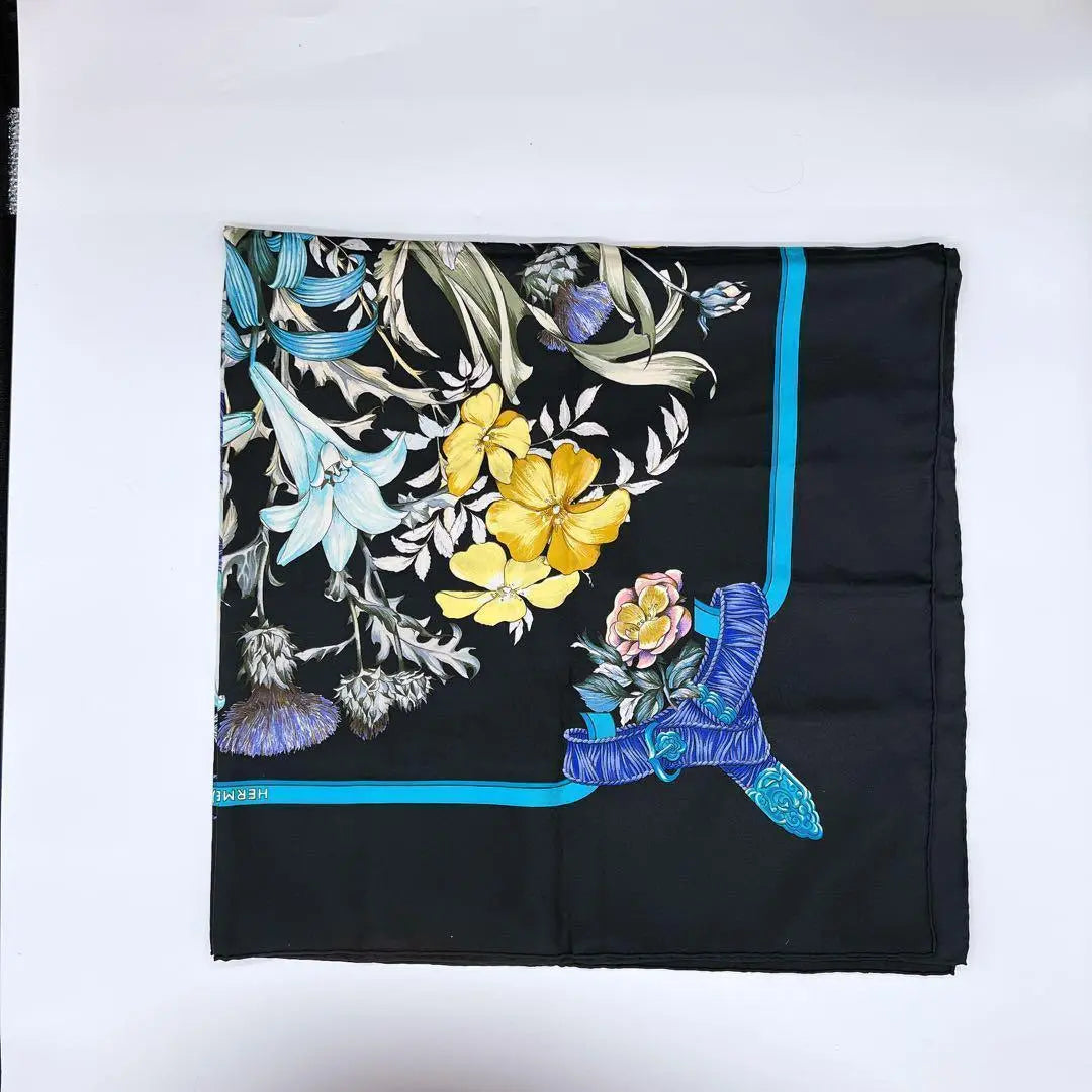 Hermes Carre 90 REGINA Her Majesty Queen Scarf | エルメス カレ90 REGINA 女王陛下 スカーフ