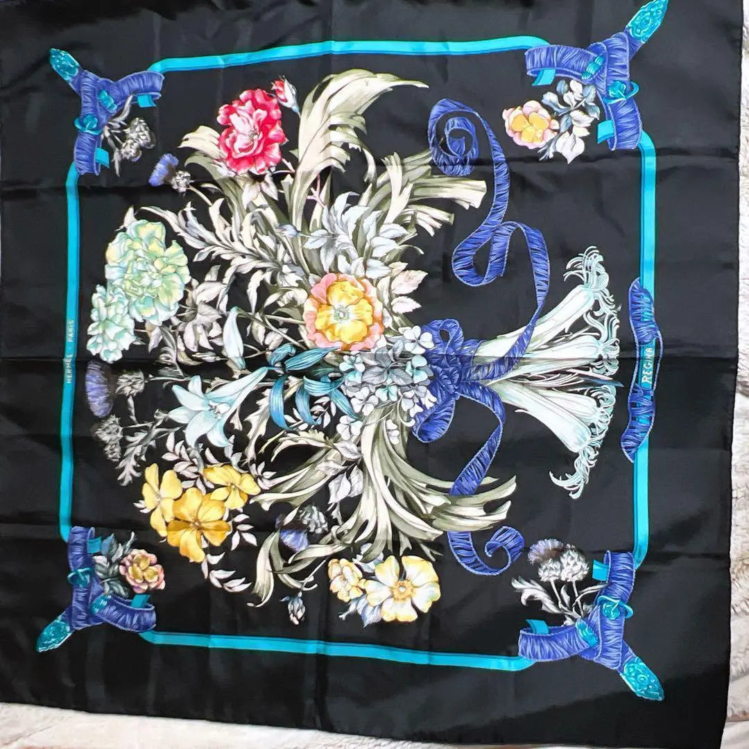 Hermes Carre 90 REGINA Her Majesty Queen Scarf | エルメス カレ90 REGINA 女王陛下 スカーフ