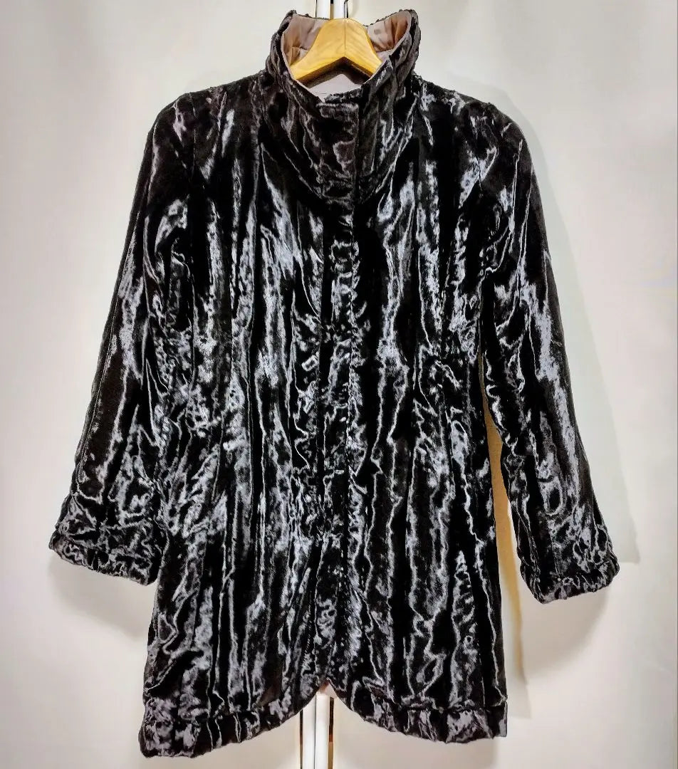 Armanicolézioni Black Glossy Fur Coat Reversible L