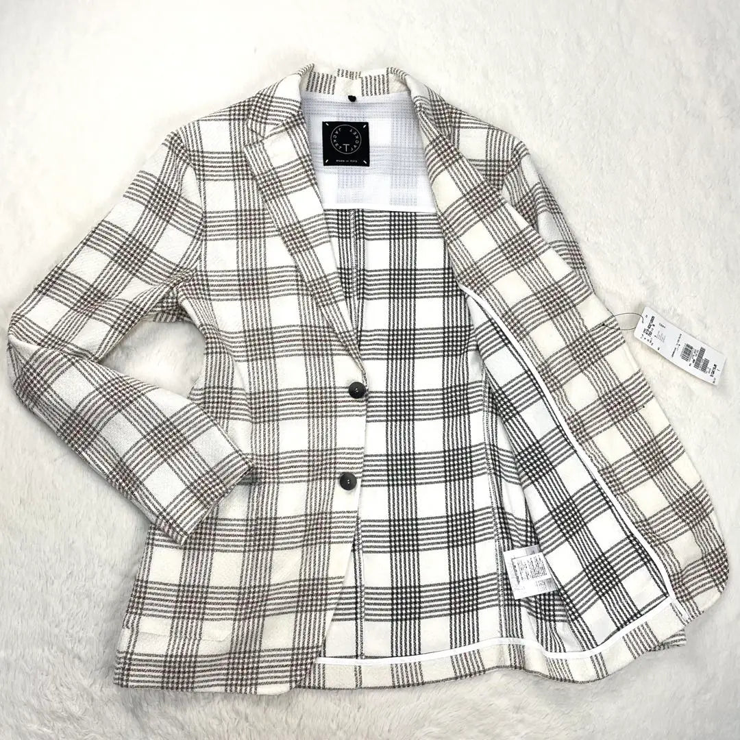 Brand new, unused T-JACKET Glen check pile uncon jacket M