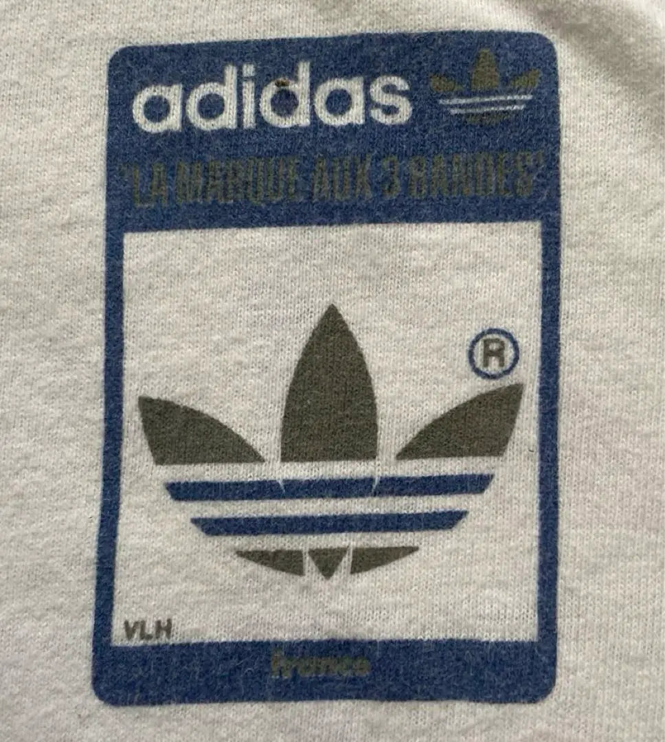 ★[Raro] Camiseta adidas con etiqueta de trébol y bandera universal de los años 80, fabricada en EE. UU., XL