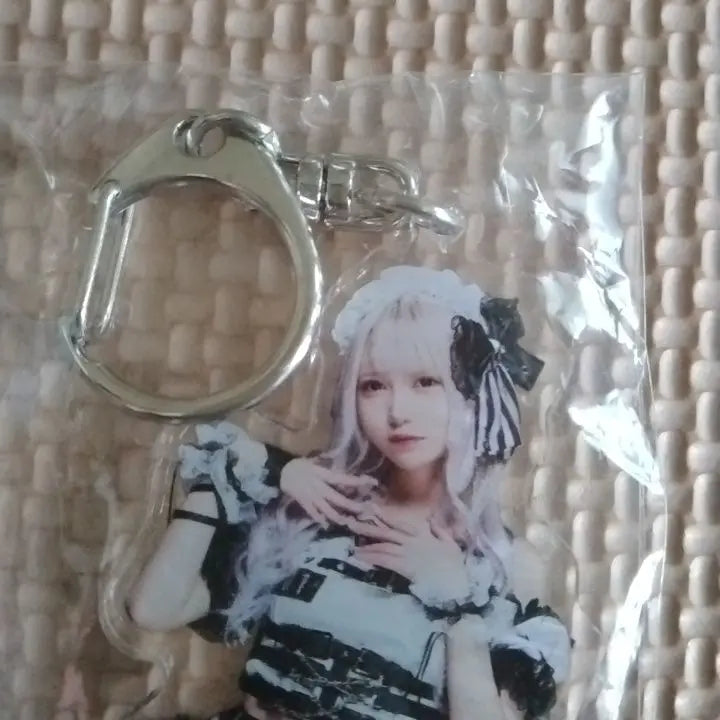 GILTY x GILTY Shirazora Koai Prisoner Costume Acrylic Keychain Gilgil