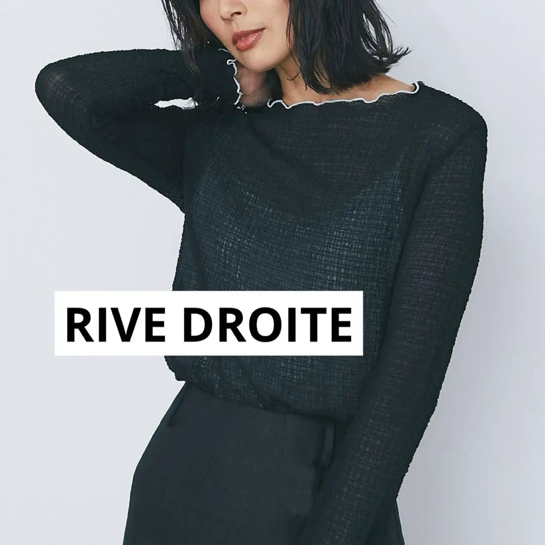 Beautiful condition!! ️Rive DROITE ❤️Sheer Soccer Cut and Sew ❤️Black