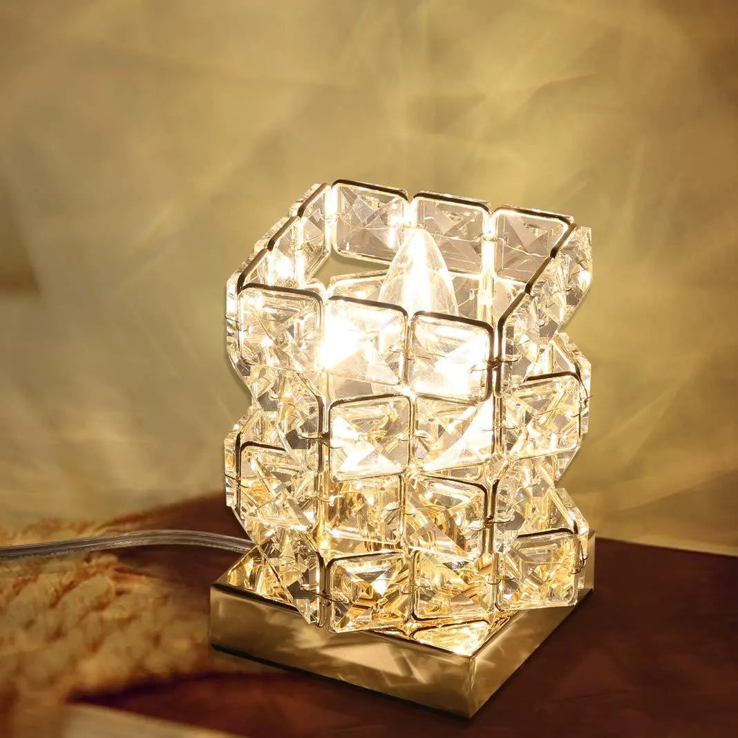 Table lights: Crystal that shines like an aurora, decorates the space