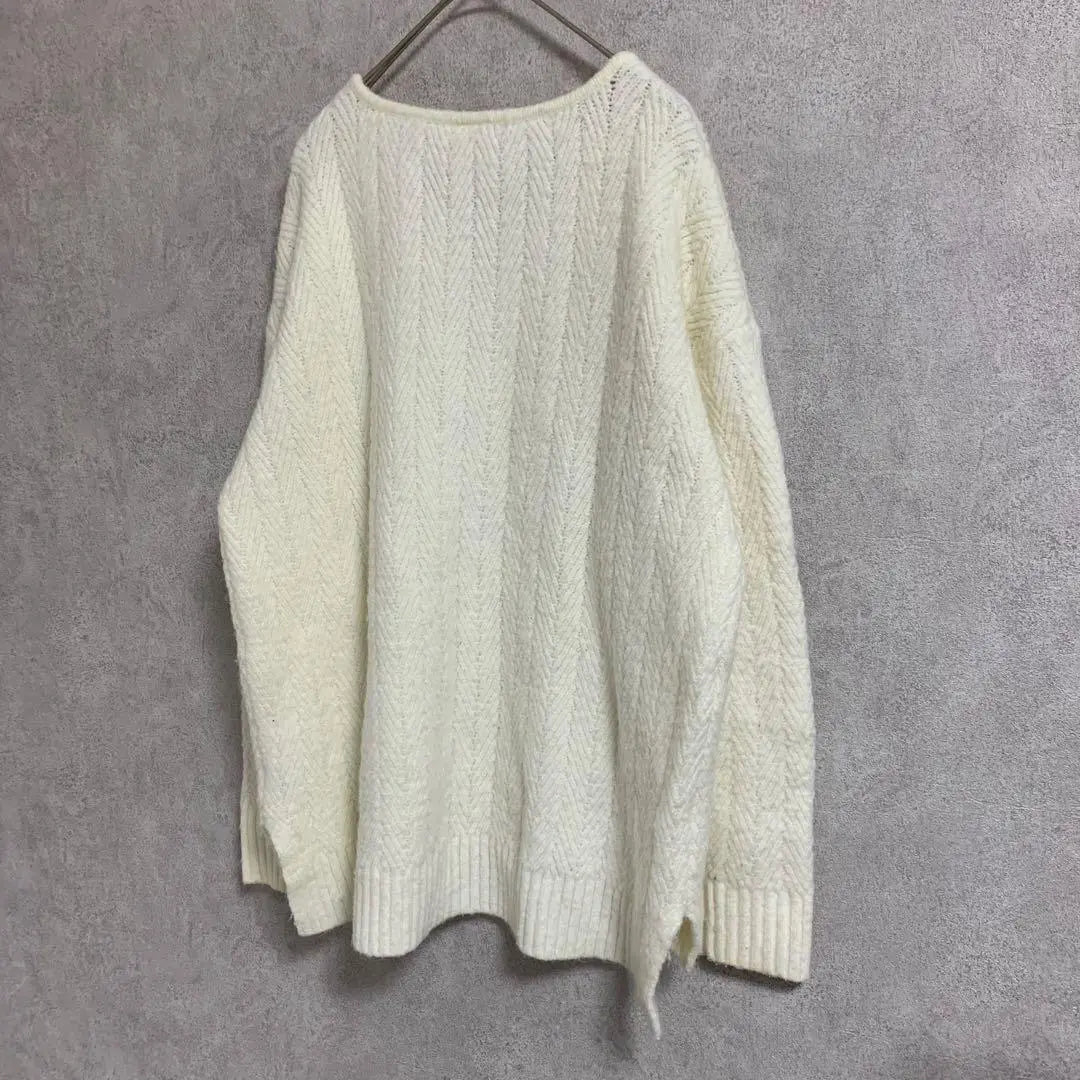 she mo shelly V-neck knit sweater, all-over pattern, long, off-white