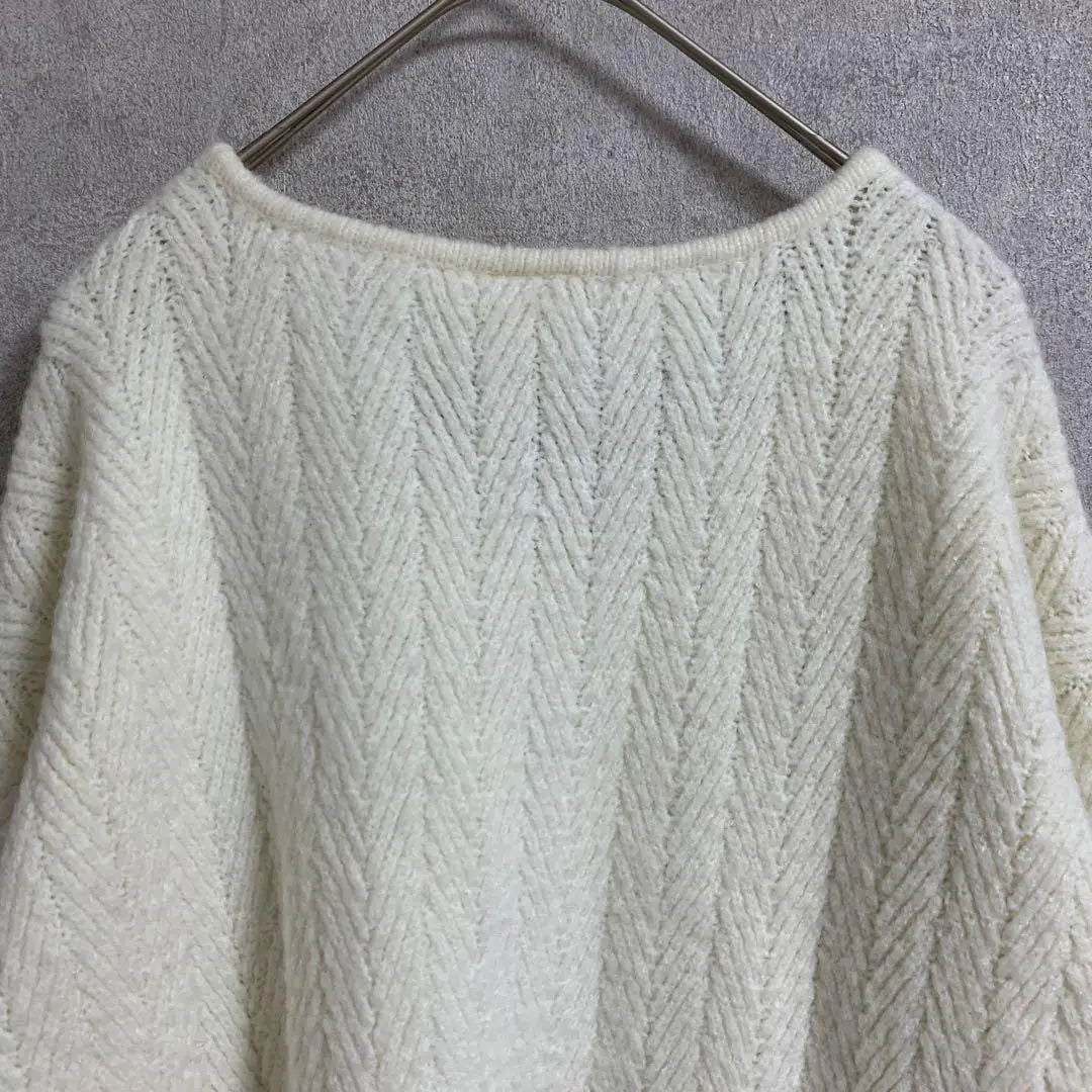 she mo shelly V-neck knit sweater, all-over pattern, long, off-white