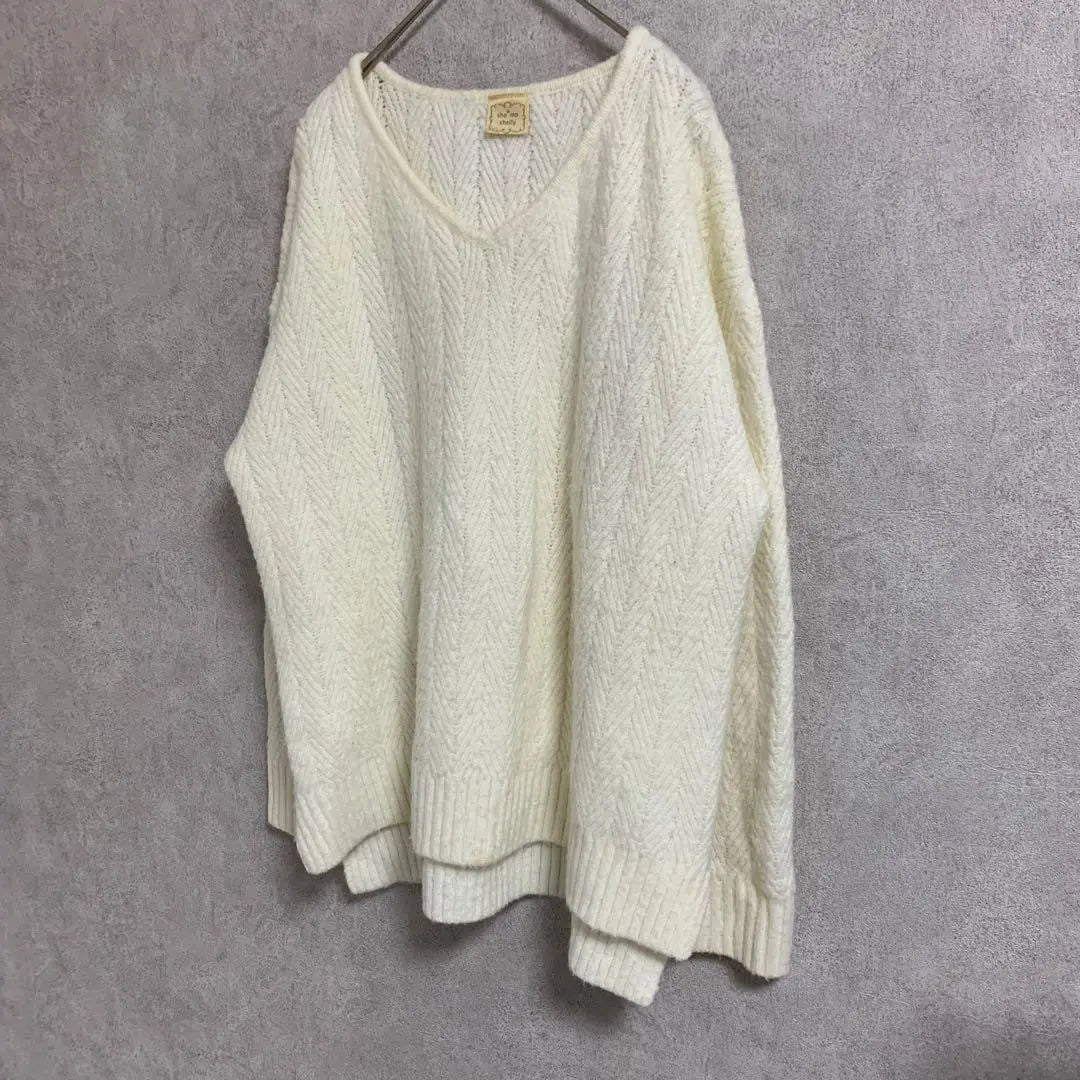 she mo shelly V-neck knit sweater, all-over pattern, long, off-white