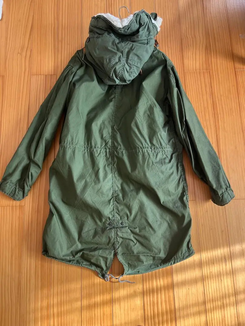 Abrigo militar de los años 80 M-65 comprado en la tienda de ropa de segunda mano Daikanyama