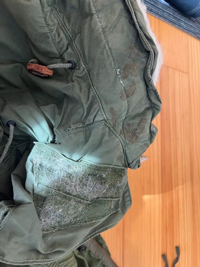 Abrigo militar de los años 80 M-65 comprado en la tienda de ropa de segunda mano Daikanyama