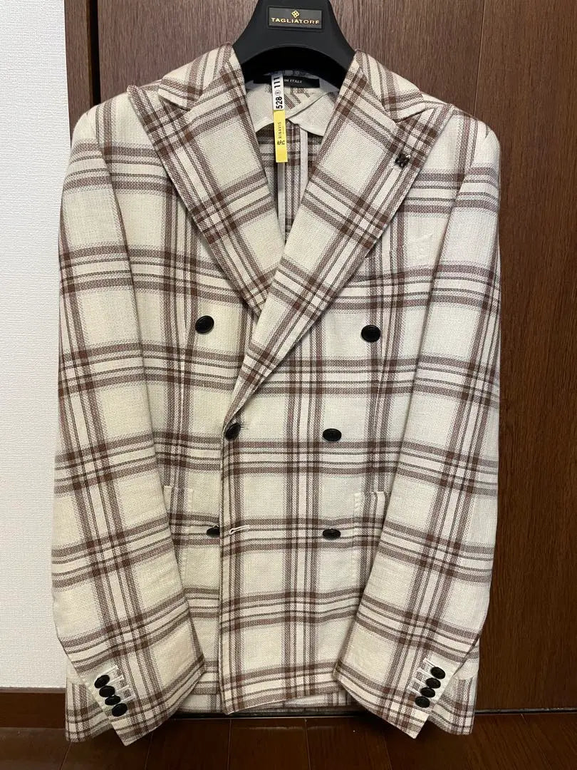 Good condition Tagliatore Spring/Summer Double Jacket