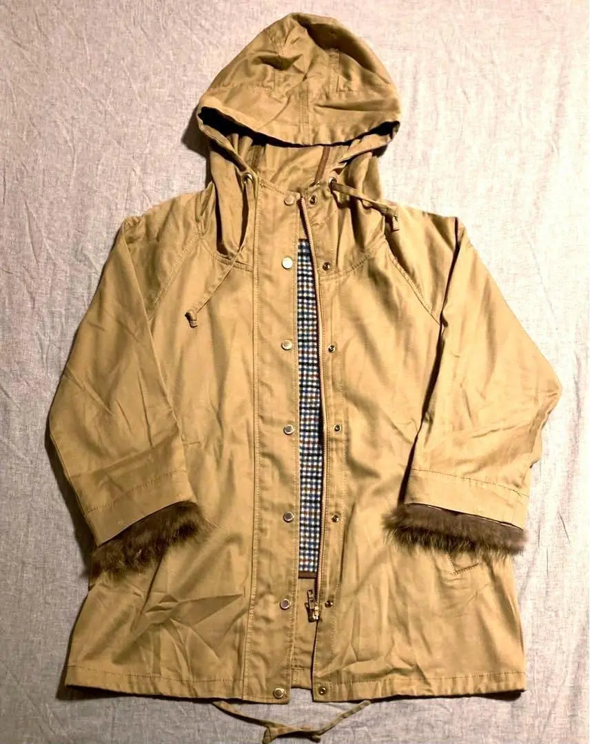 Suite Mountain Parka 2way Half Coat with Liner and Fur Beige