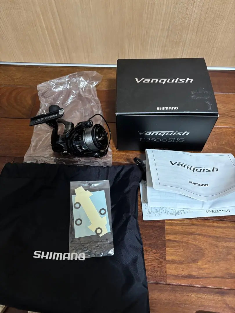 SHIMANO Vanquish C2500SHG Reel