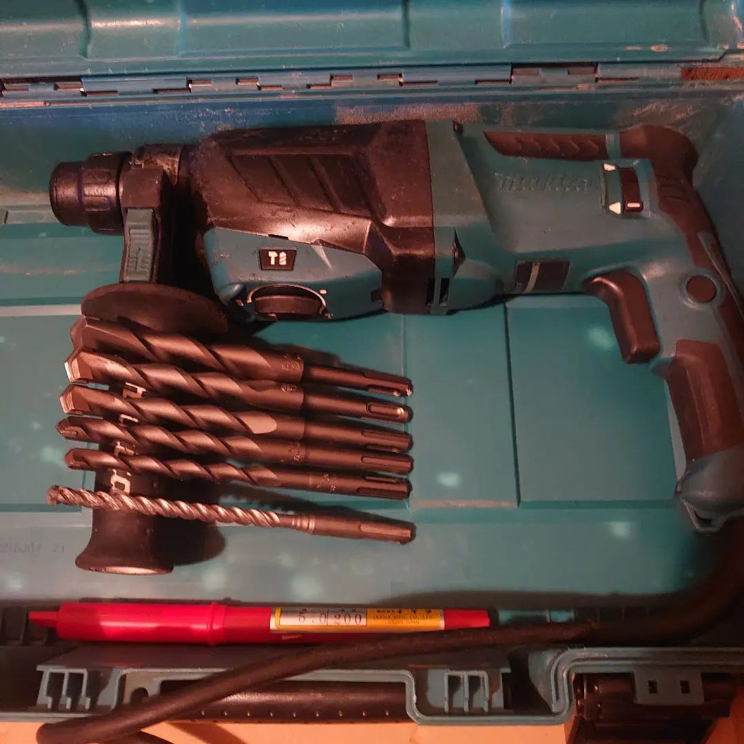 3 Modes 2611 Makita 26mm Hammer Drill HR2611F