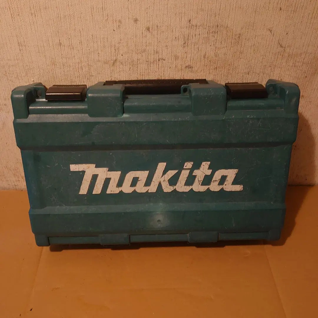 Taladro percutor Makita HR2611F de 26 mm y 3 modos