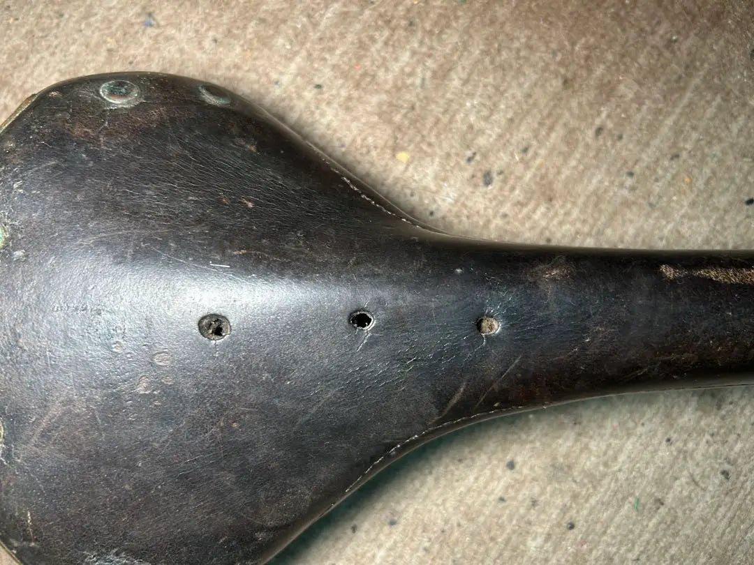 British vintage BROOKS Swallow saddle 1940s? | イギリス製 ヴィンテージ BROOKS スワロー サドル 1940年代？