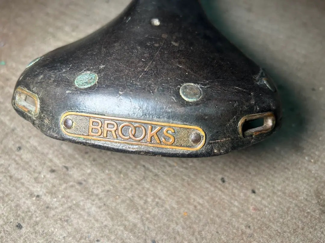 ¿Sillín BROOKS Swallow vintage británico de los años 40? | イギリス製 ヴィンテージ BROOKS スワロー サドル 1940年代？